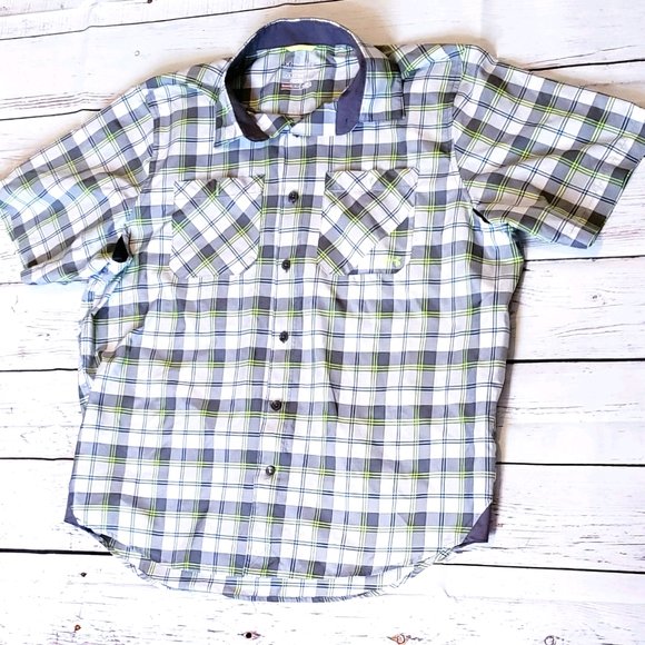 Under Armour Other - Under Armour Heat Gear Mens Shirt Large Outfit